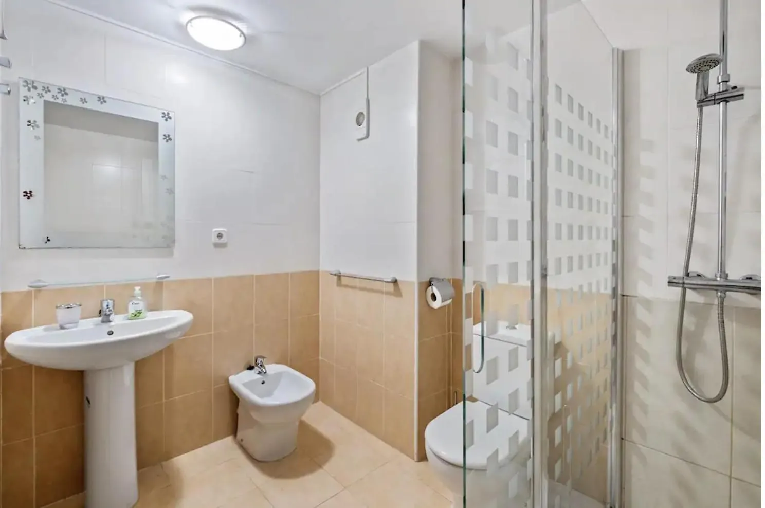 דירה Bel Appartement Casares Costa, Andalousie